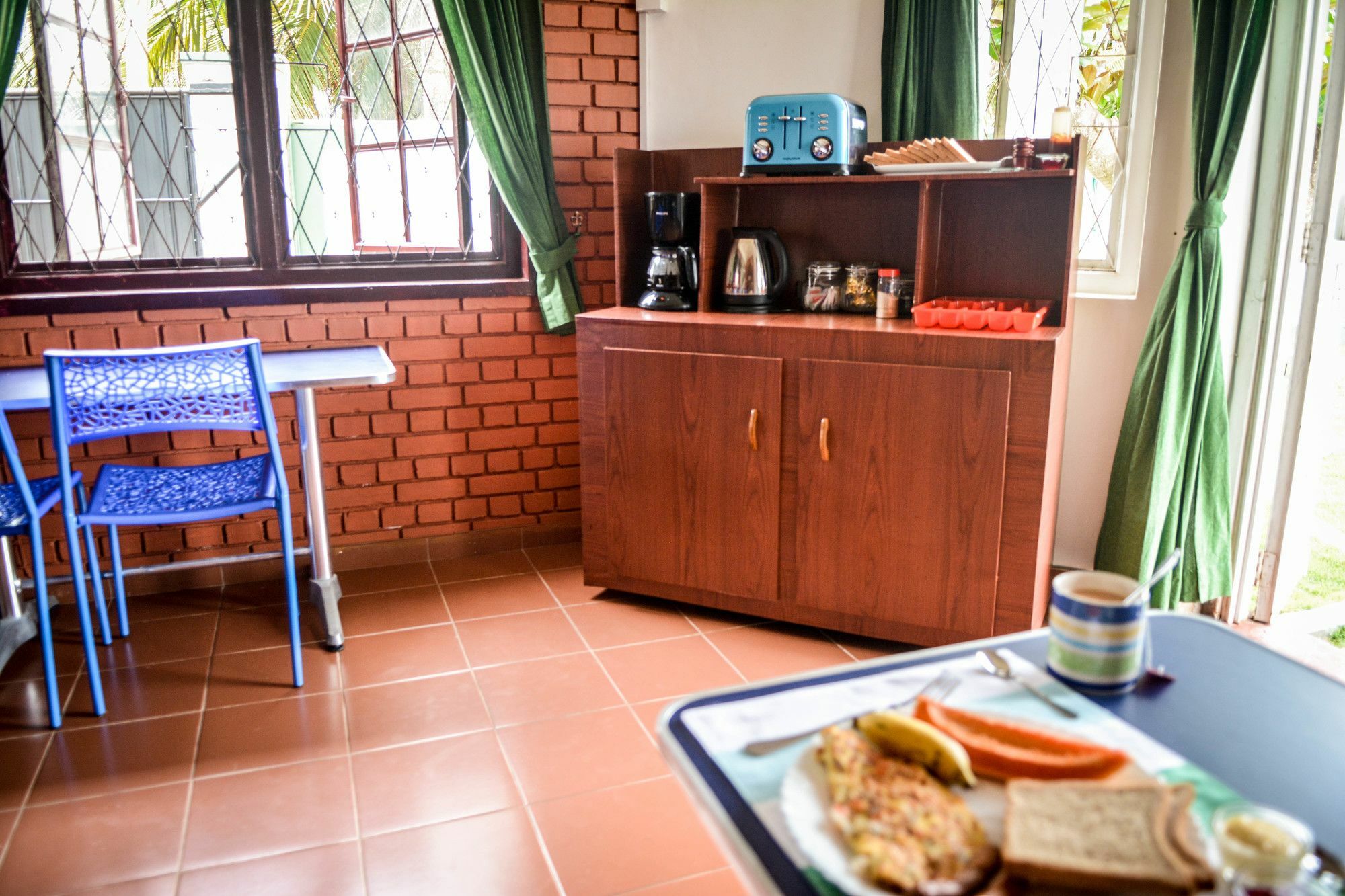 Explore Hostels Negombo Kochchikade Exterior foto